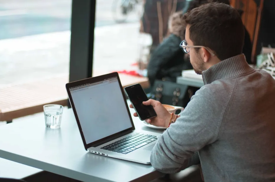 What Is a VoIP Number & How Does It Work For Your Business?